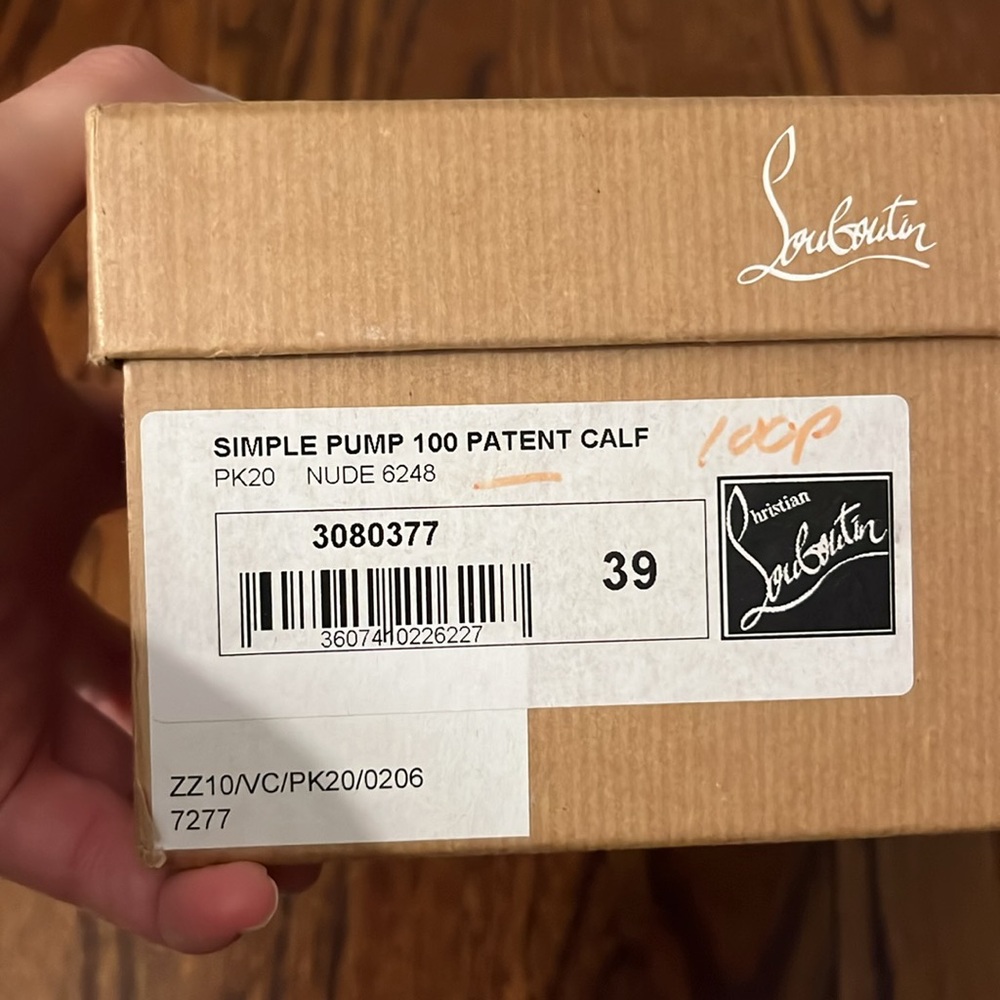 Simple pump 100 patent nude - excellent condition